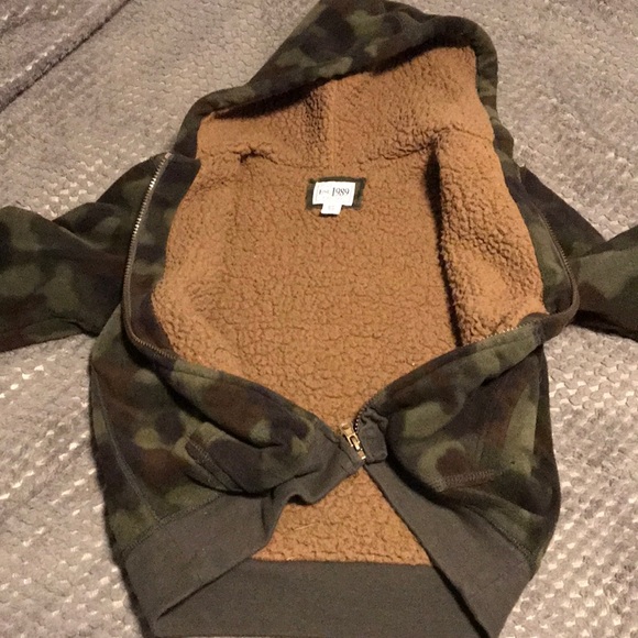 Children’s Place fleece hoodie size 5/6 - Picture 2 of 3